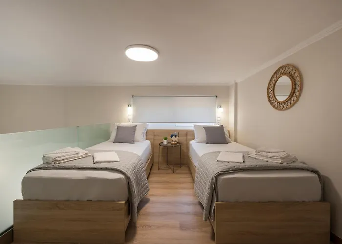 Eranthis * Chania (Crete)