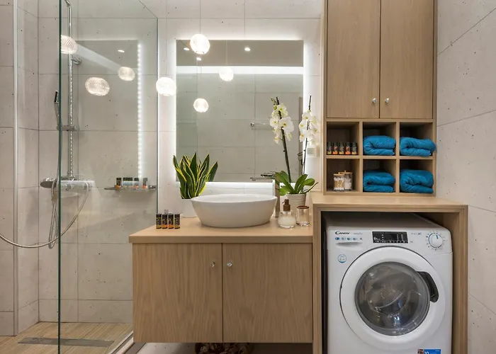 Eranthis * Chania (Crete)